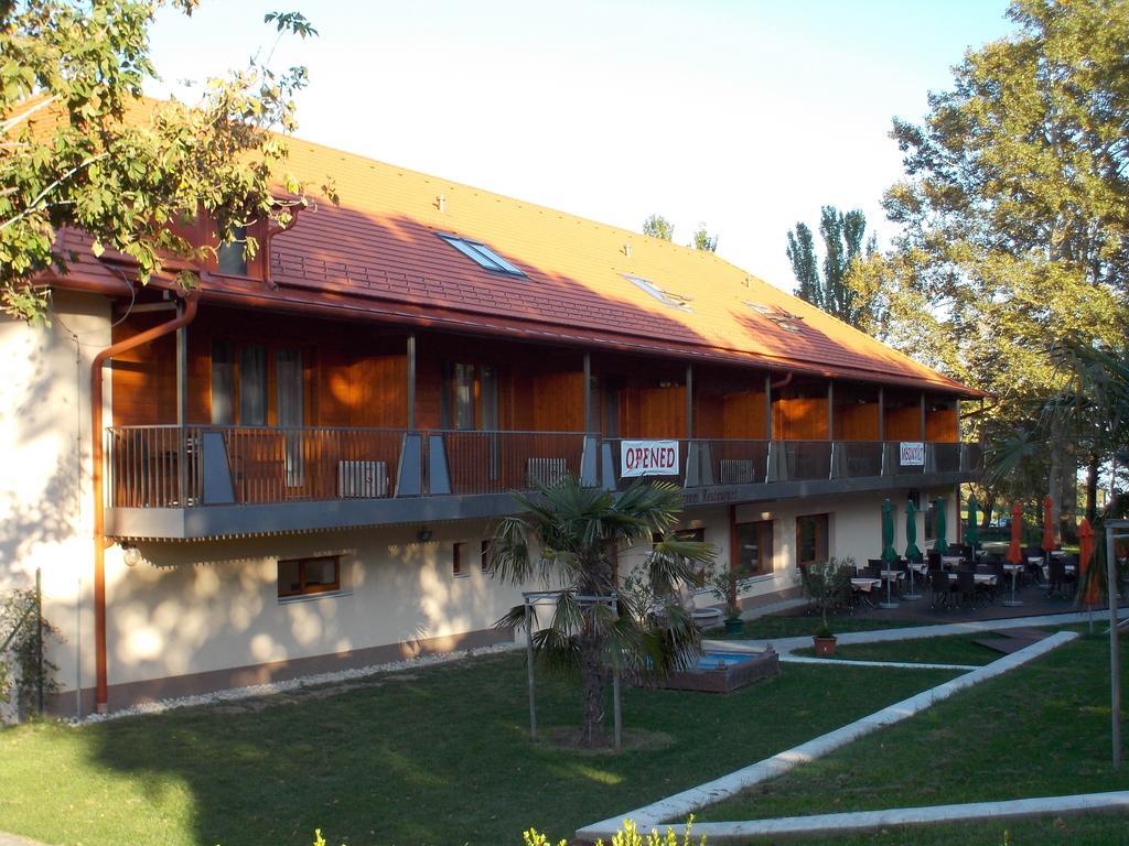 Hotel Halaszkert Badacsony Badacsonytomaj Exterior foto