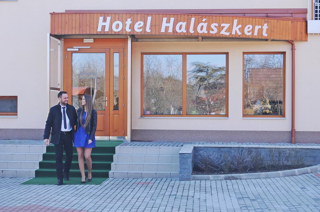 Hotel Halaszkert Badacsony Badacsonytomaj Exterior foto